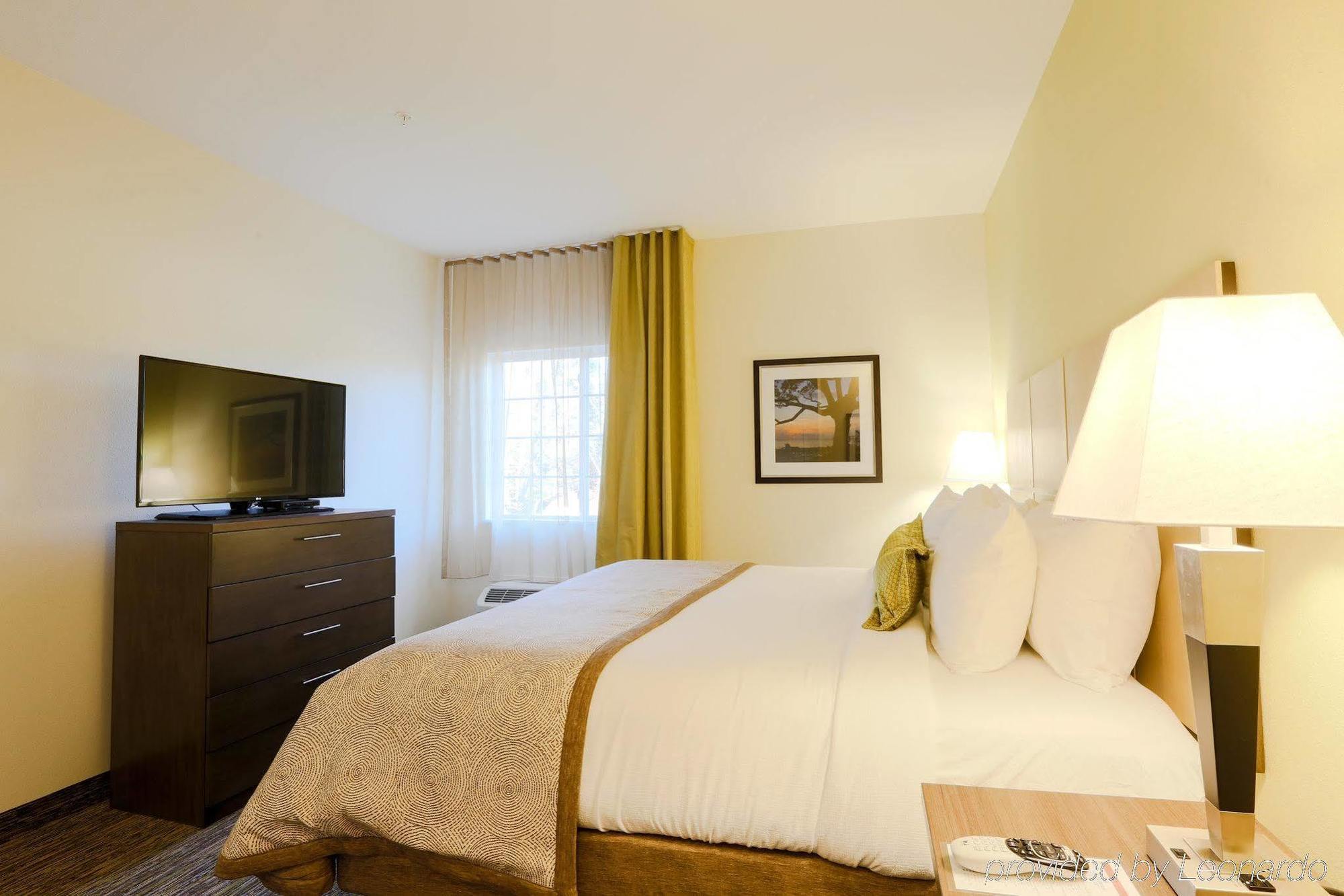 แคนเดิลวู้ด สวีท ออเบิร์น Hotel ภายนอก รูปภาพ